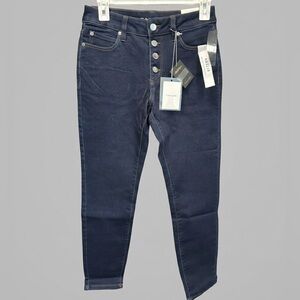 Tahari Mid-Rise Night Sky Wash Jeans - size 4 - NWT